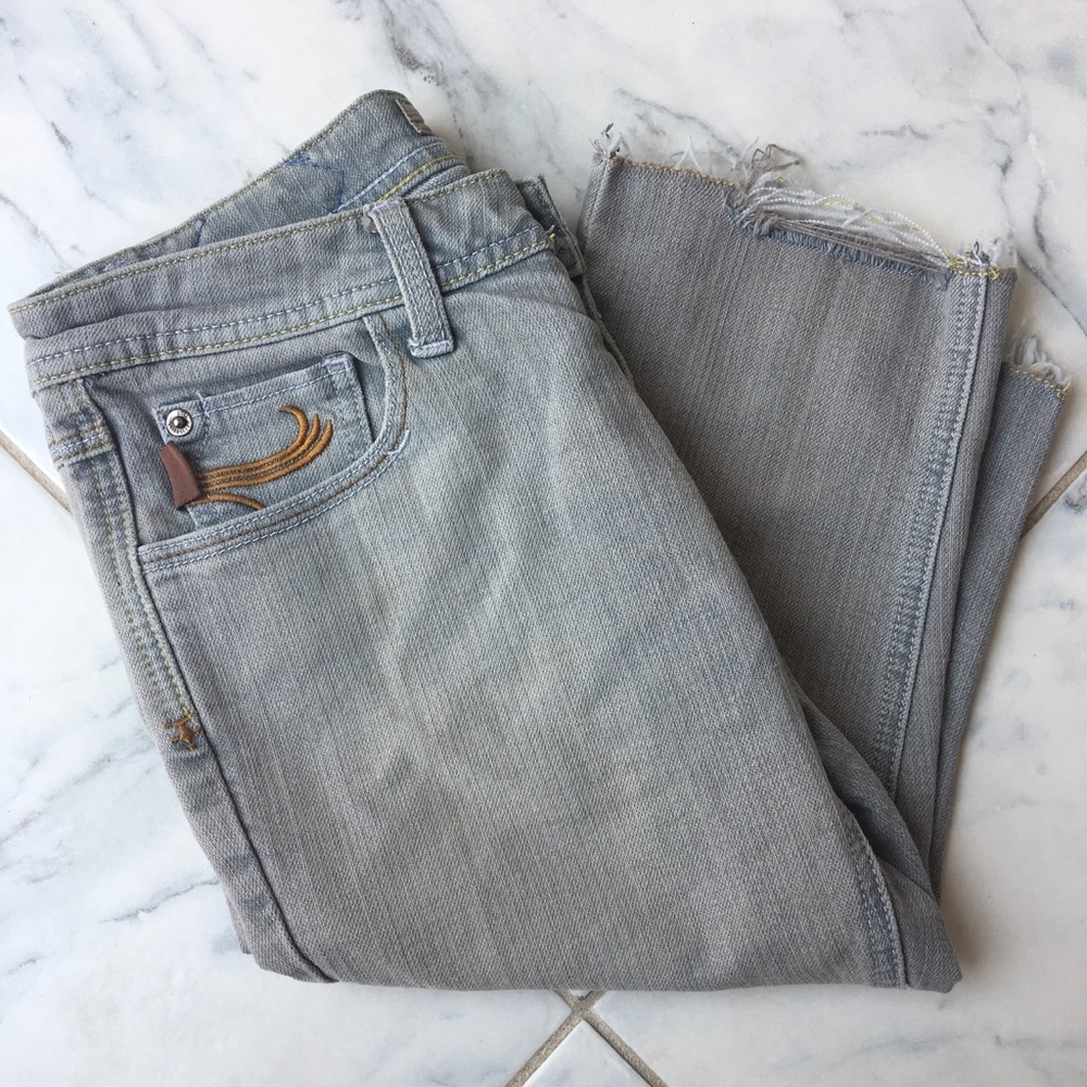 💎Sexy Gray Capri Denim Jeans Distressed💎